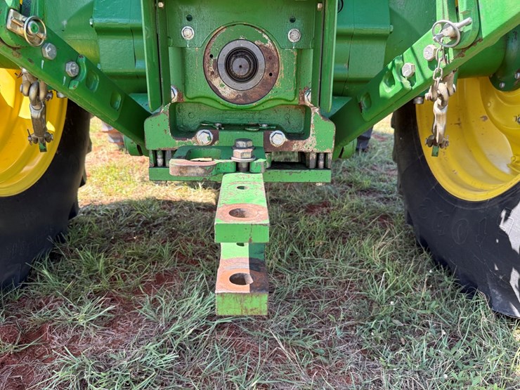 2011-john-deere-6115d-image-23