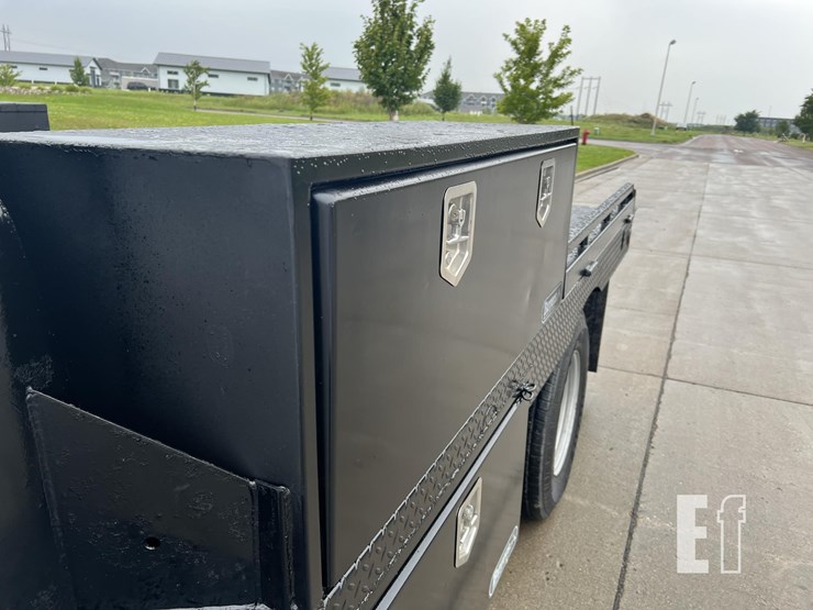 2011-chevrolet-3500hd-image-38