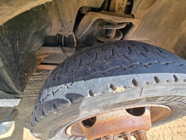 2014-dodge-ram-5500-image-28