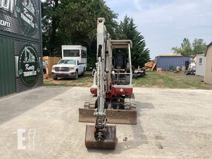 2006-takeuchi-tb135-image-8