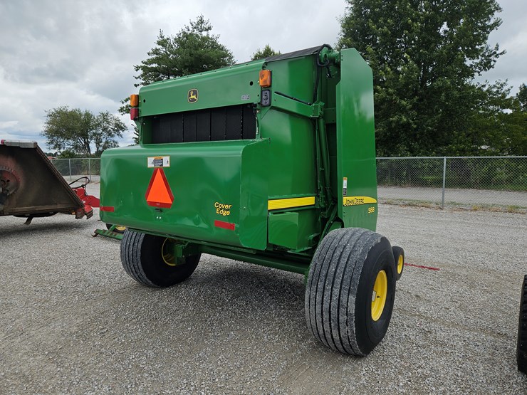 2008-john-deere-568-image-9