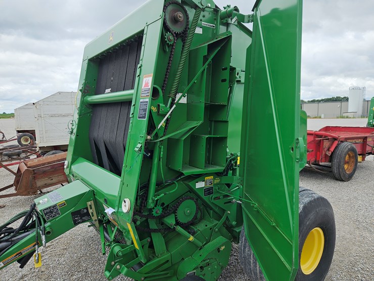 2008-john-deere-568-image-6