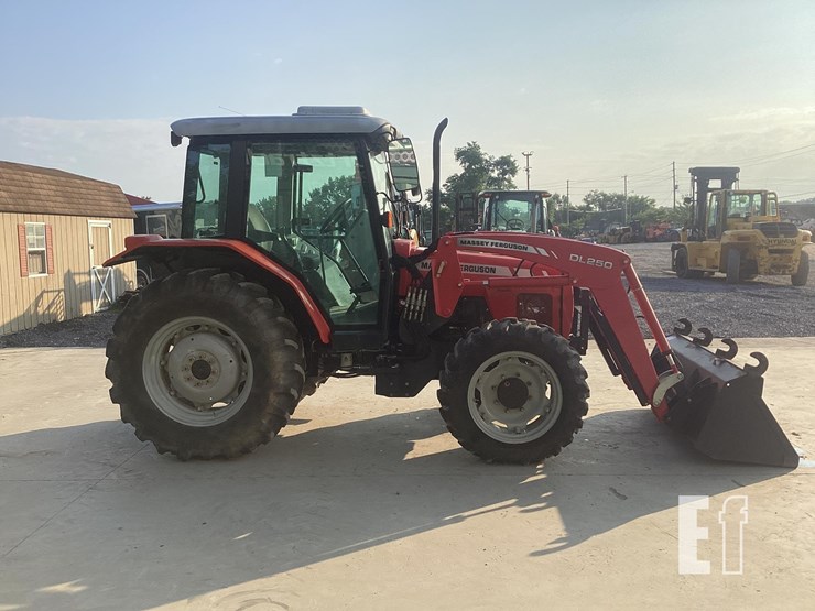 2007-massey-ferguson-573-image-5
