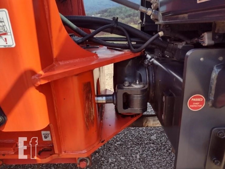 2018-kubota-r530-image-25