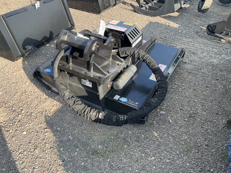 #2085-•-blue-diamond-42"-excavator-rotary-cutter-image-4