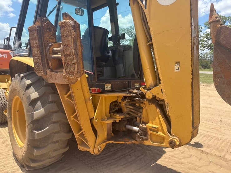 2003-caterpillar-420d-image-14