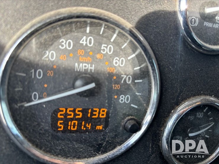 2013-peterbilt-337-image-72