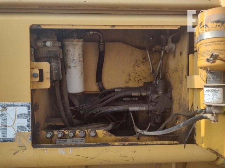 deere-550h-lt-image-37