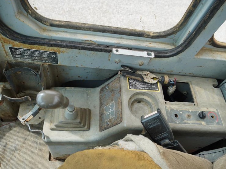 deere-444g-image-16