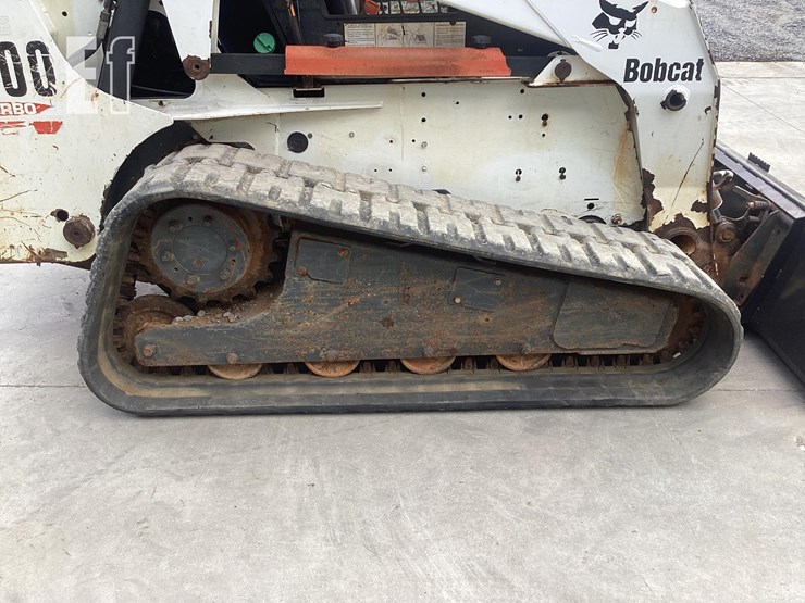 2004-bobcat-t300-image-7