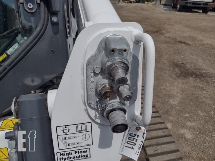2023-bobcat-t770-image-17