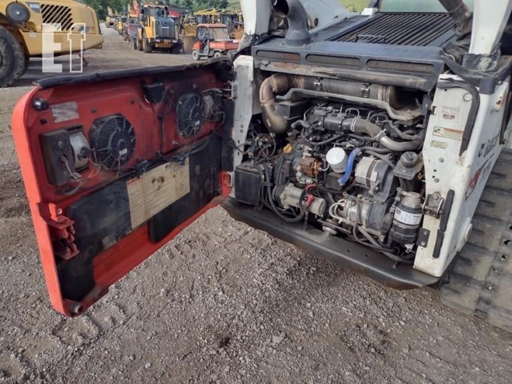2017-bobcat-t870-image-39
