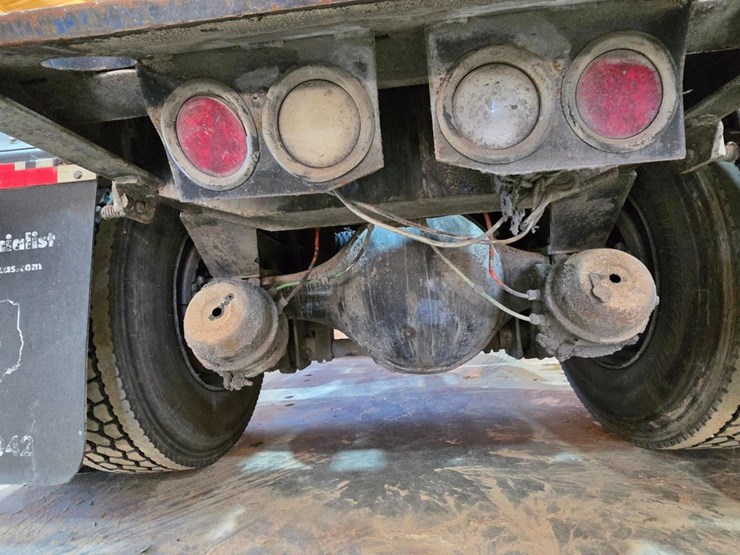 2004-capacity-tj7000-image-10