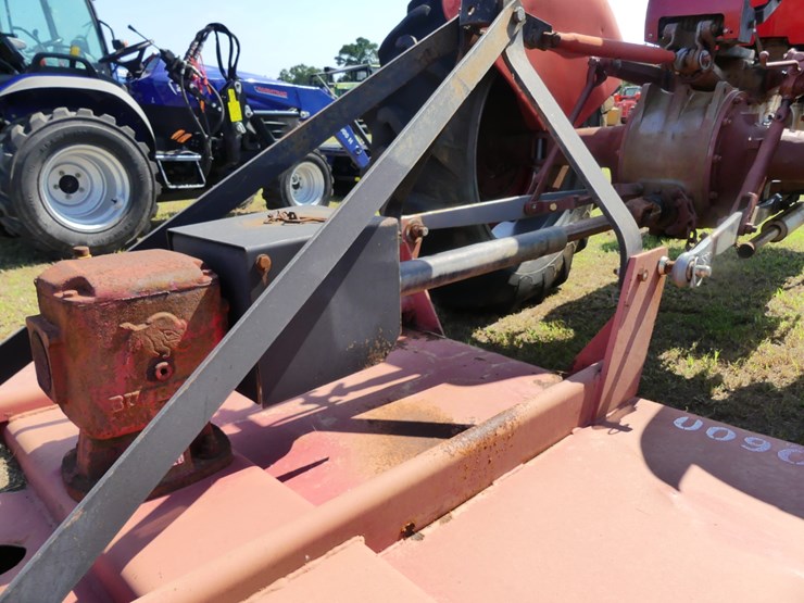 massey-ferguson-135-image-5