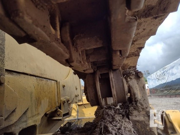 1984-caterpillar-d6d-image-38