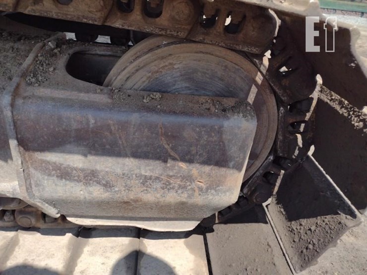 1992-deere-490e-image-34