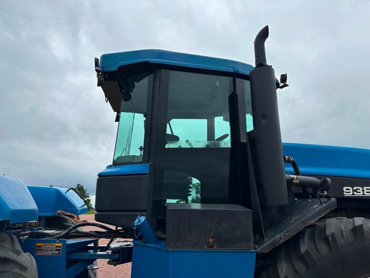 2000-new-holland-9384-image-16