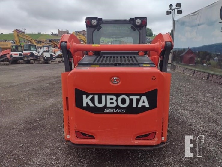 2019-kubota-ssv65-image-4