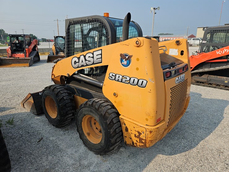 2012-case-sr200-image-16
