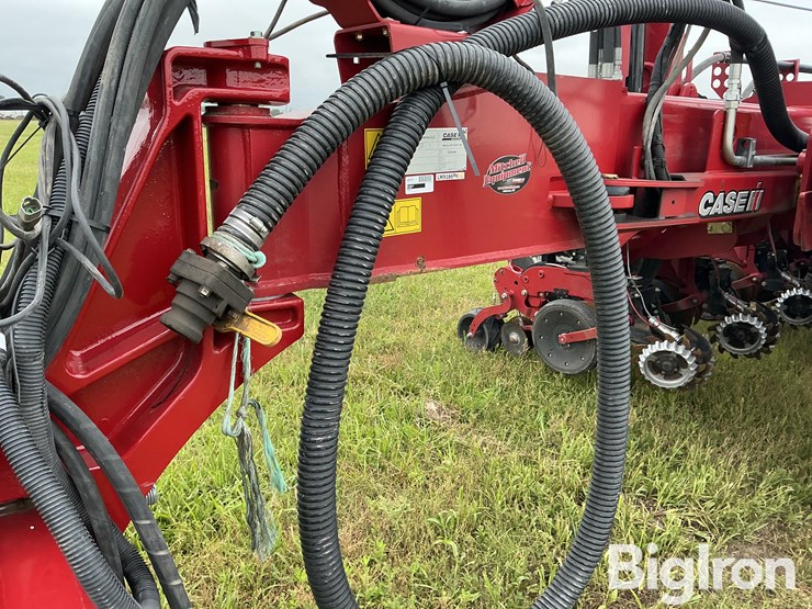 2019-case-ih-2150-image-12