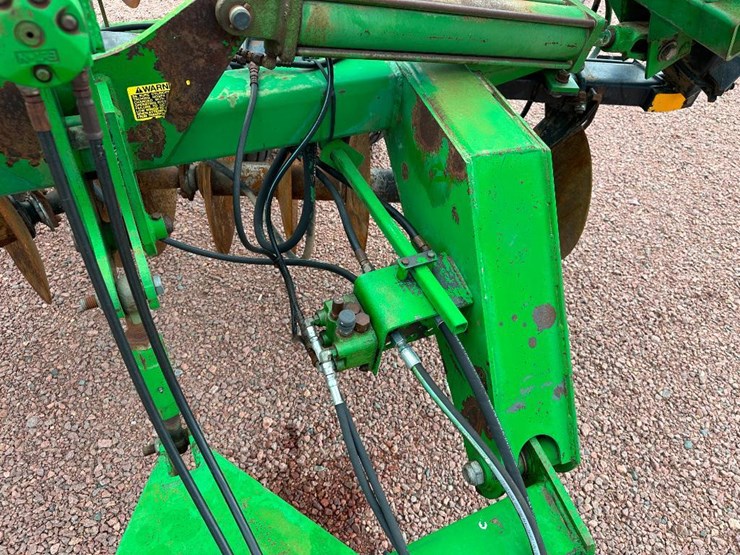 john-deere-630-image-40