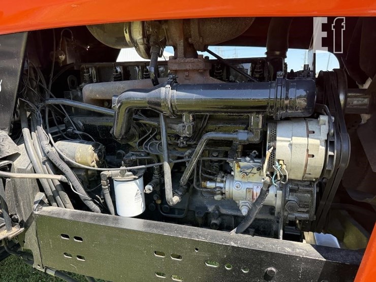 allis-chalmers-7010-image-12