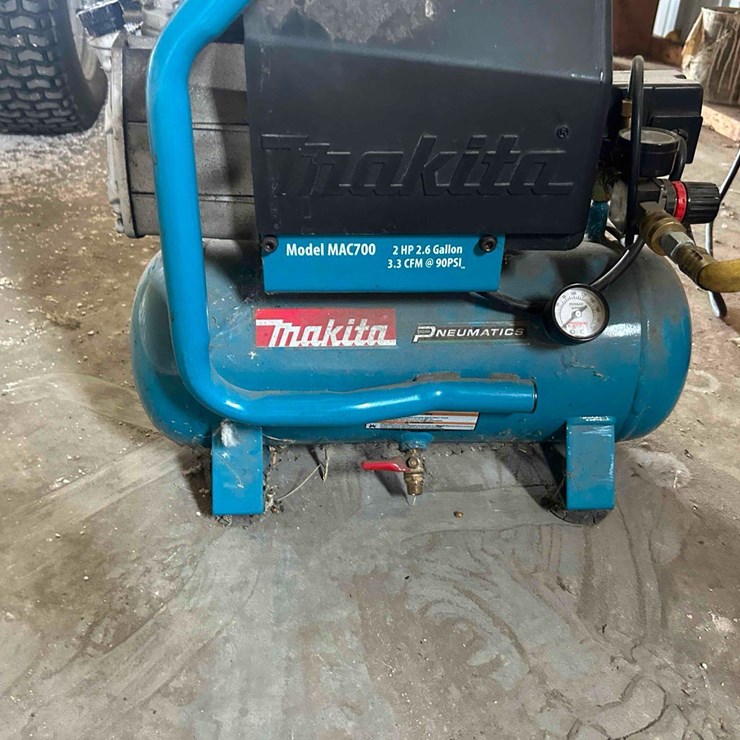 Makita Pneumatics Air Compressor