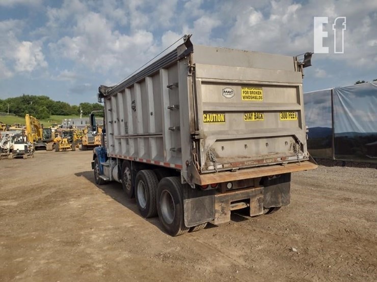 2017-freightliner-122sd-image-35