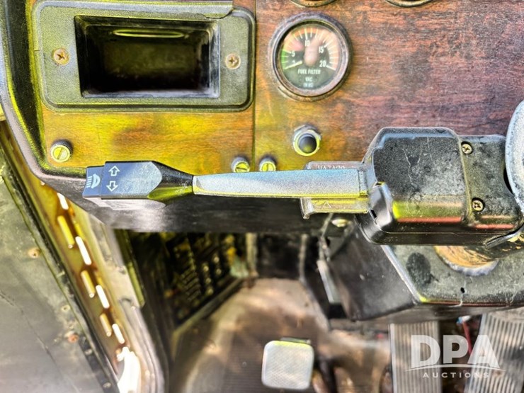 1987-peterbilt-377-image-79