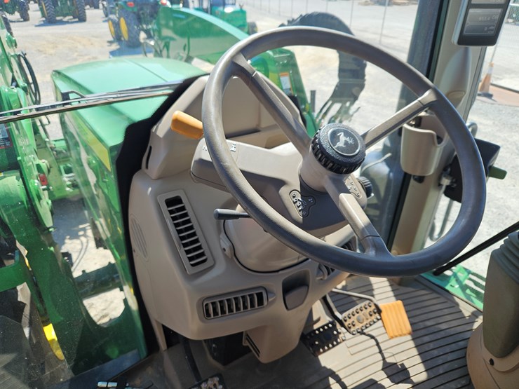 2021-john-deere-6155m-image-21