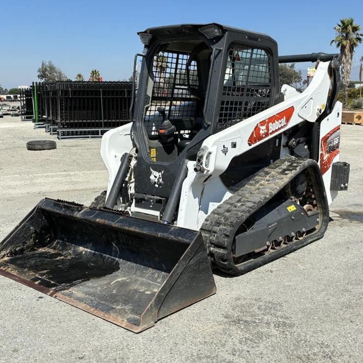 2023 BOBCAT T66