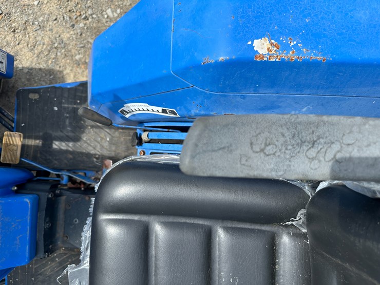 new-holland-7308-image-49