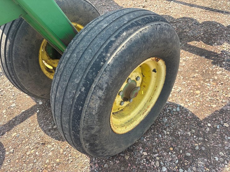 john-deere-510-image-16