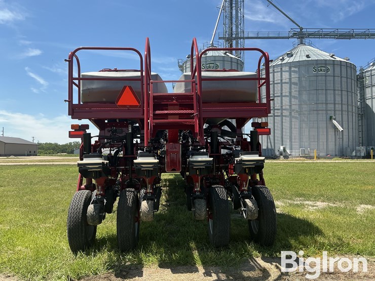 2013-case-ih-1250-image-6