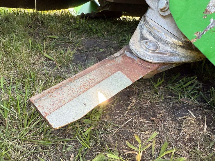 2021-john-deere-c12r-image-45
