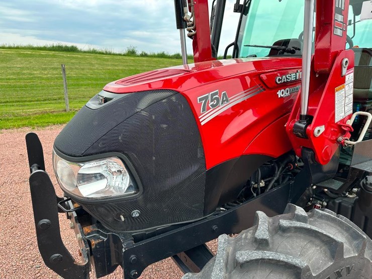 2023-case-ih-farmall-75a-image-33