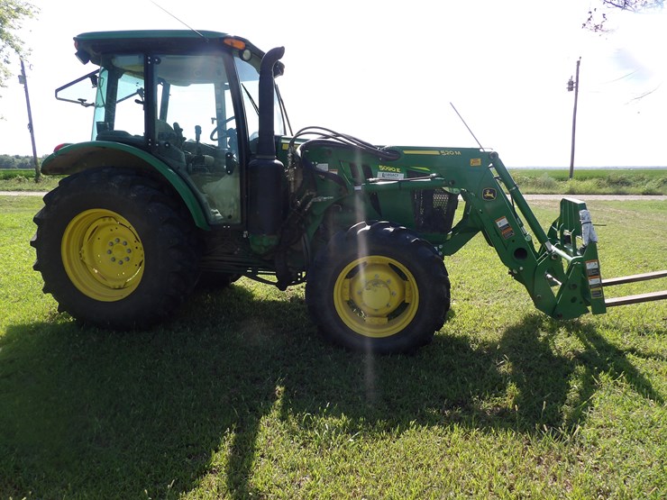 2019-john-deere-5090e-image-2