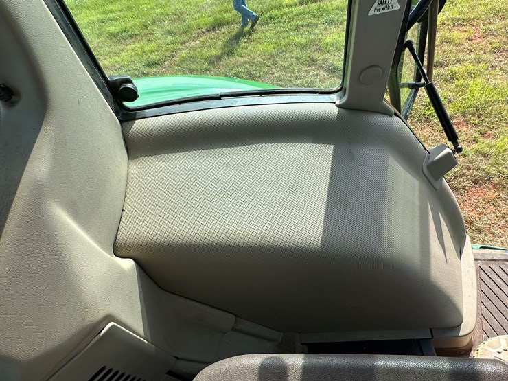 2007-john-deere-7320-image-28