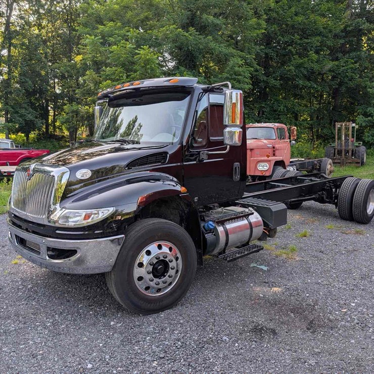 2015 INTERNATIONAL 4400