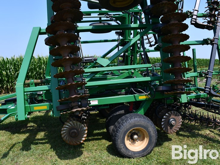 great-plains-3000tm-image-12