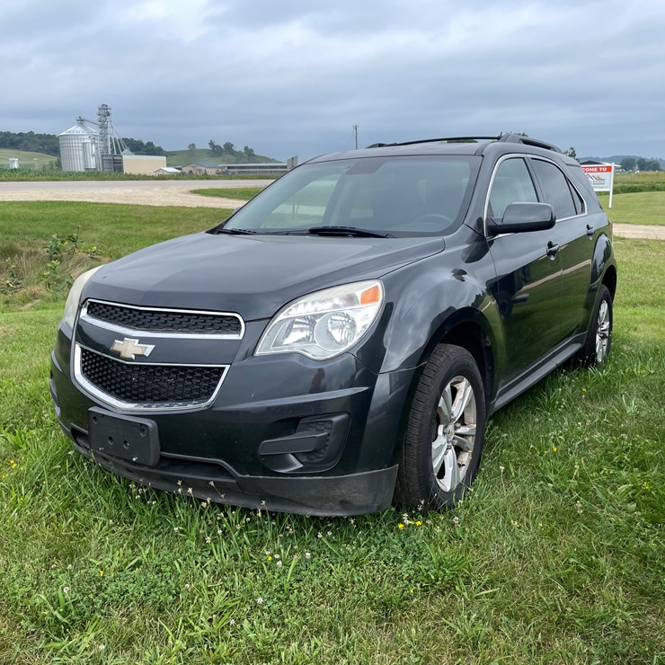 #1041 • 2014 Chevy Equinox AWD (Has WI Title)
