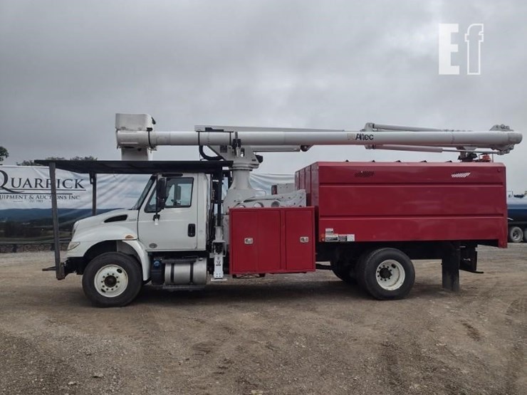 2017-international-durastar-4300-image-1