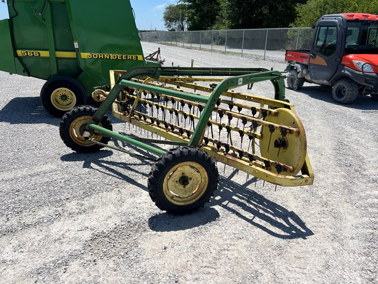 john-deere-660-image-3