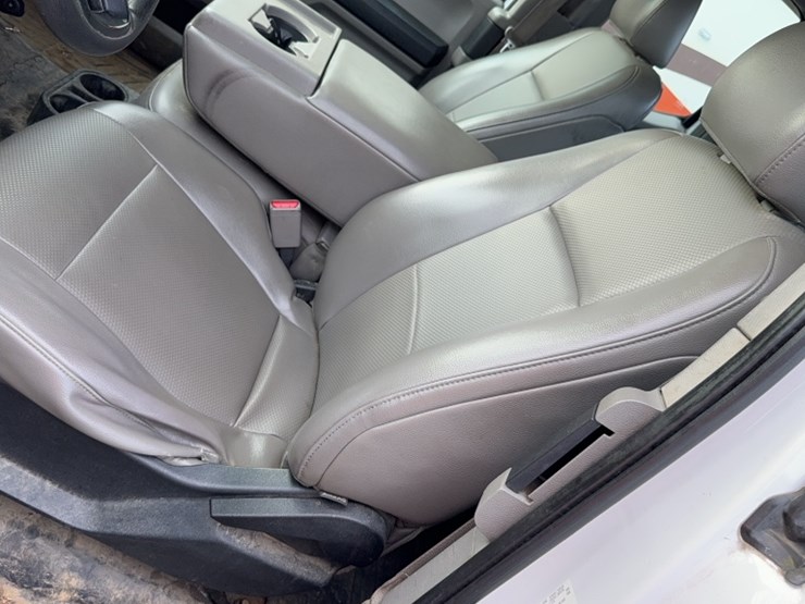 2015-ford-f150-image-18