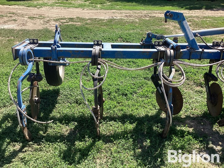 9-shank-folding-anhydrous-applicator-image-14