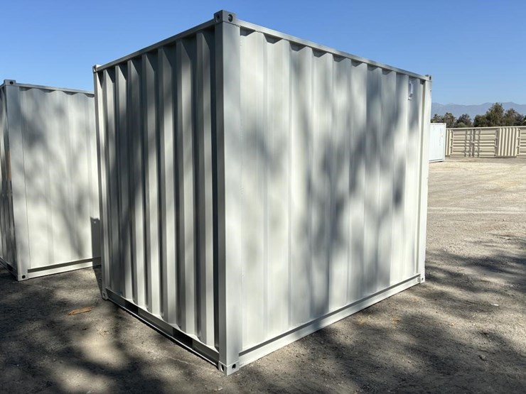 10'-shipping-container-image-3
