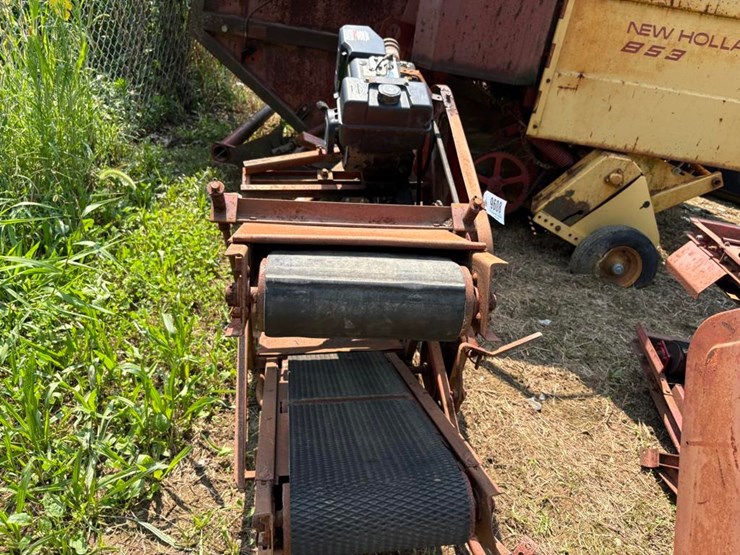 new-holland-50-bale-thrower-image-3