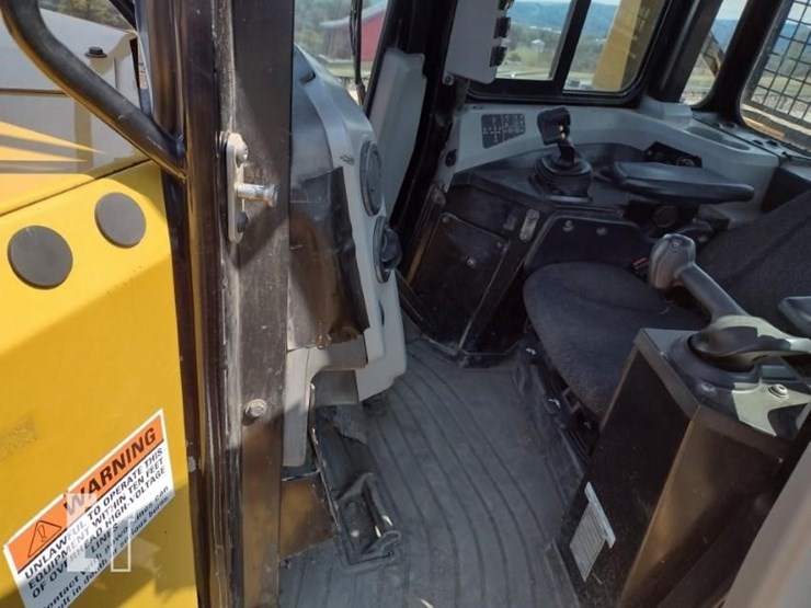 2018-caterpillar-d6t-lgp-image-16