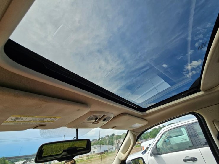 2011-ford-escape-image-22