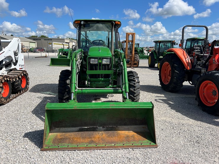 2012-john-deere-5083e-image-2